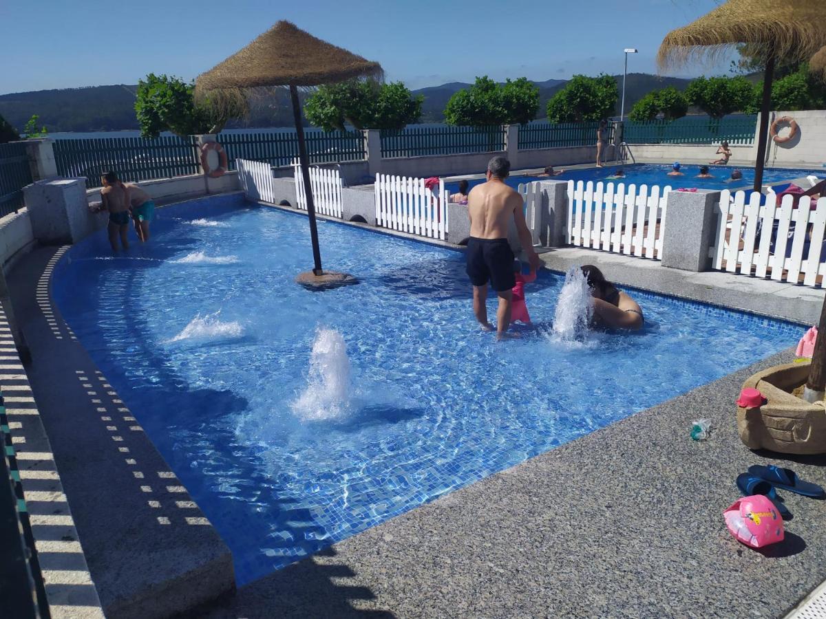 Apartamentos Turisticos Vilagarcia- Rio Ulla Vilagarcia de Arousa Ngoại thất bức ảnh