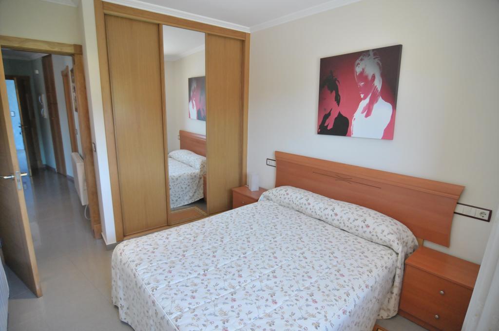 Apartamentos Turisticos Vilagarcia- Rio Ulla Vilagarcia de Arousa Phòng bức ảnh