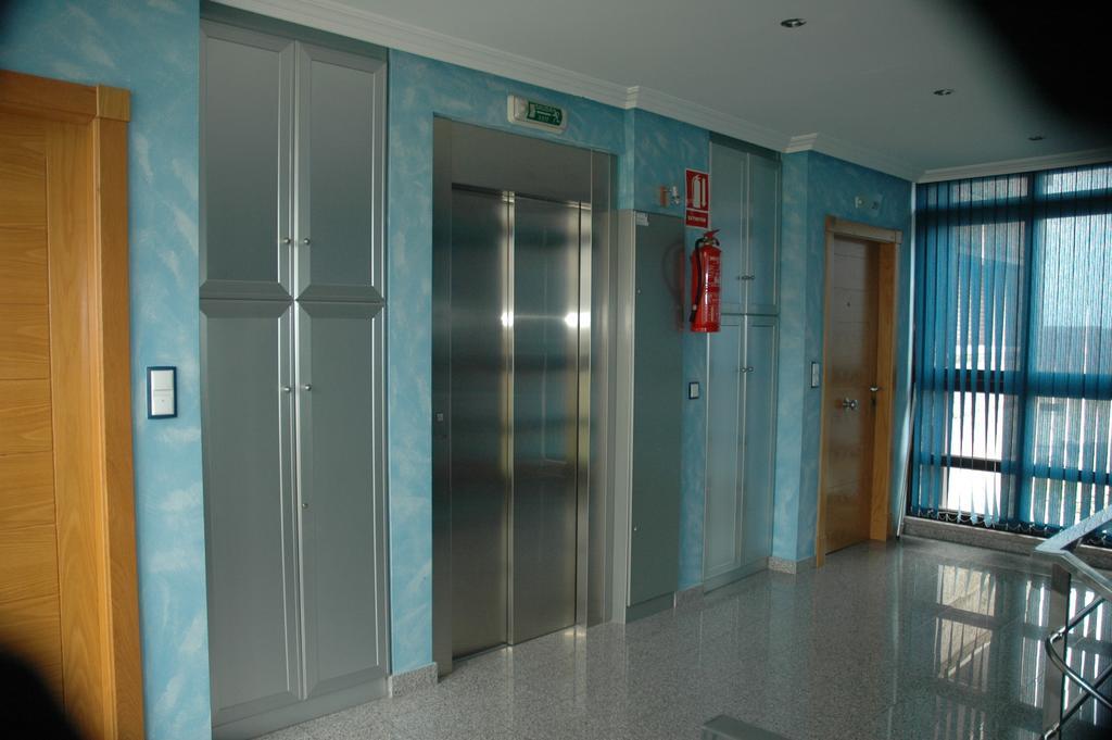 Apartamentos Turisticos Vilagarcia- Rio Ulla Vilagarcia de Arousa Ngoại thất bức ảnh