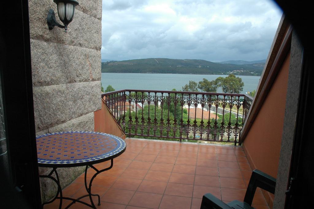 Apartamentos Turisticos Vilagarcia- Rio Ulla Vilagarcia de Arousa Phòng bức ảnh