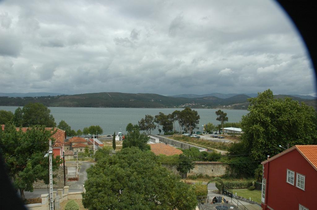 Apartamentos Turisticos Vilagarcia- Rio Ulla Vilagarcia de Arousa Phòng bức ảnh